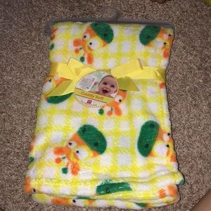 Nuby extra soft and cuddly baby blanket